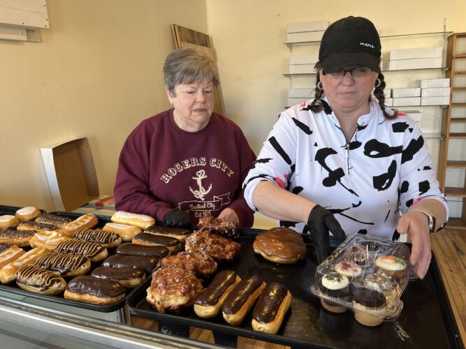 Popular Rogers City bakery opens temporary Alpena location | News, Sports, Jobs - Vimarsana News